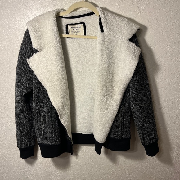 Abercrombie and fitch faux fur lined black jacket - Picture 1 of 3